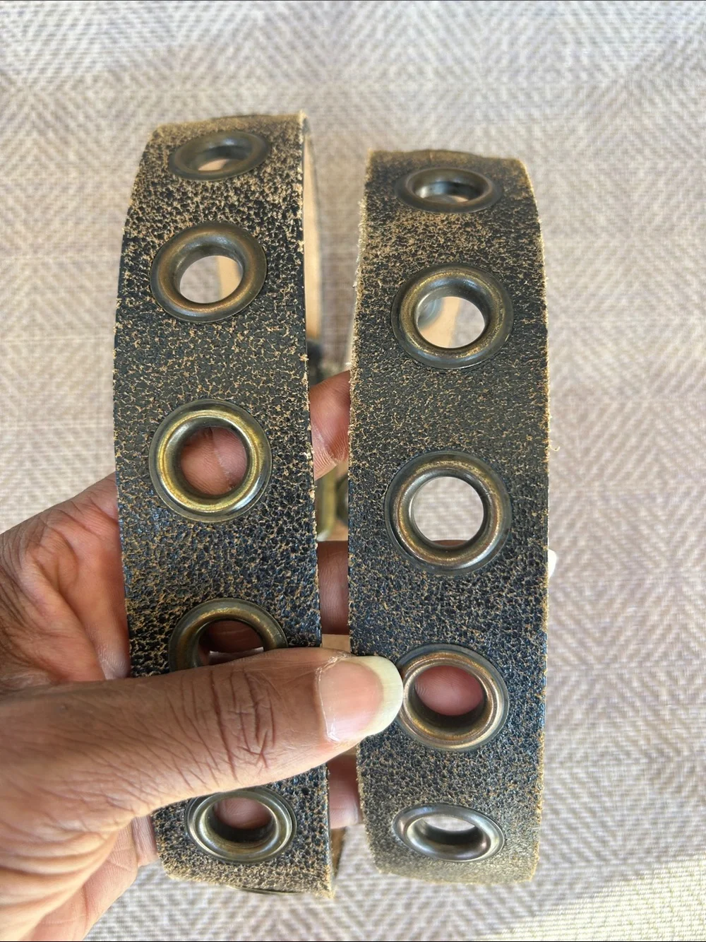 Women’s Vintage Distressed brown/tan Leather Grommet Belt. Size Small.